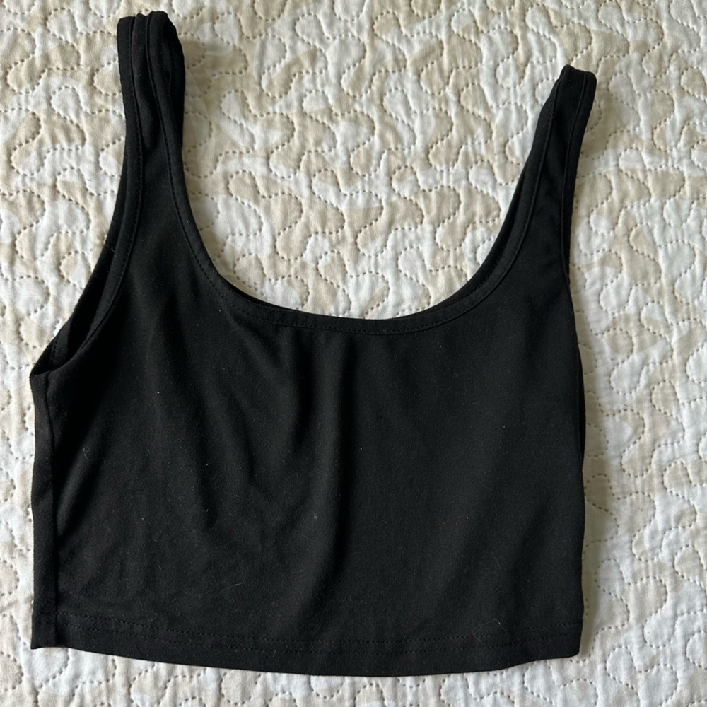 Black crop top